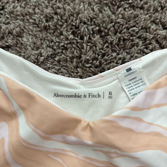 Abercrombie Pink and Orange Swim bottom - Picture 5 of 5